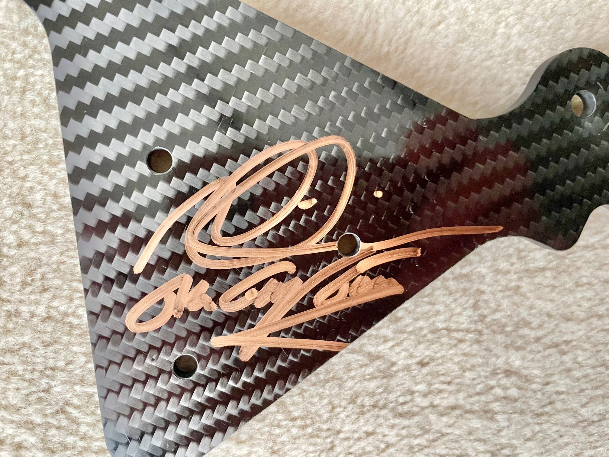 Carbon fibre switch plate hand signed by Mika Hakkinen 'The Flying Finn' - Image 3