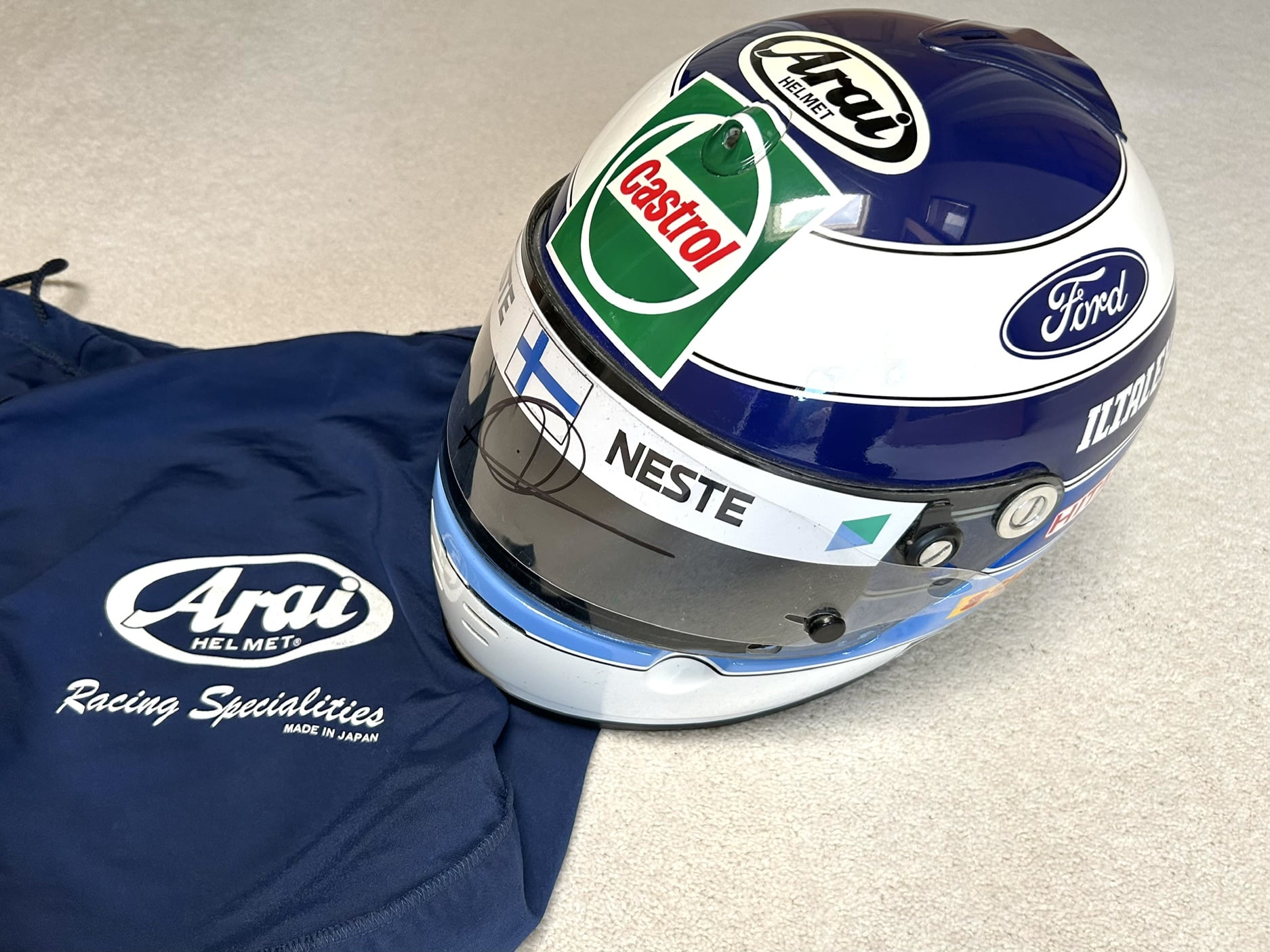 Mika Hakkinen 1992 Arai GP3 replica Team Lotus helmet with signed visor